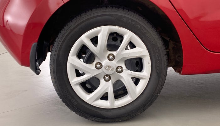 2017 Hyundai Grand i10 MAGNA 1.2 KAPPA VTVT, Petrol, Manual, 20,138 km, Right Rear Wheel