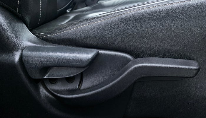 2019 Honda BR-V 1.5 i- DTEC VX, Diesel, Manual, 50,520 km, Driver Side Adjustment Panel