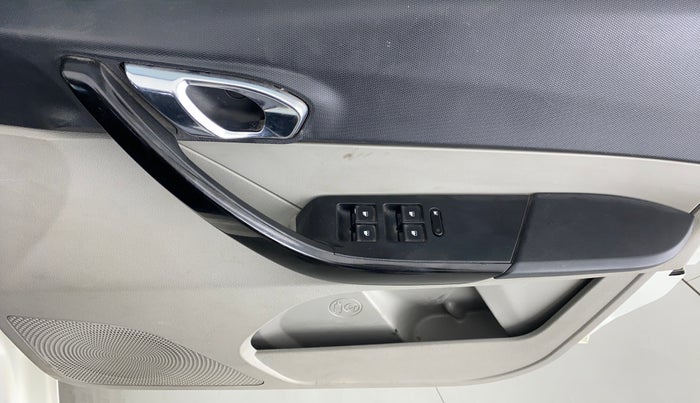 2018 Tata Tiago XZ 1.05 REVOTORQ, Diesel, Manual, 49,115 km, Driver Side Door Panels Control