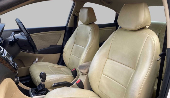 2014 Hyundai Verna FLUIDIC 1.4 VTVT CX, Petrol, Manual, 69,349 km, Right Side Front Door Cabin