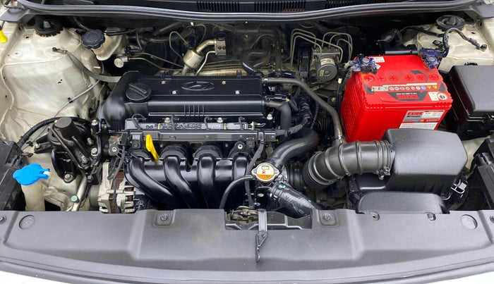 2013 Hyundai Verna FLUIDIC 1.6 EX VTVT, Petrol, Manual, 79,909 km, Open Bonet