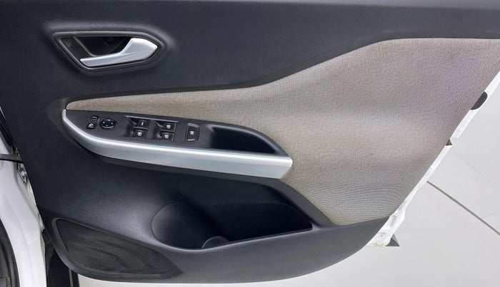 2021 Nissan MAGNITE XV  TURBO MT, Petrol, Manual, 12,945 km, Driver Side Door Panels Control