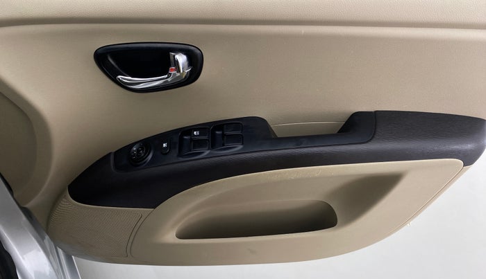 2012 Hyundai i10 SPORTZ 1.2 KAPPA2, Petrol, Manual, 31,087 km, Driver Side Door Panels Control