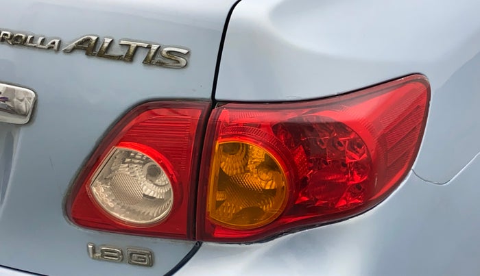 2011 Toyota Corolla Altis GL PETROL, Petrol, Manual, 94,719 km, Right tail light - Minor scratches