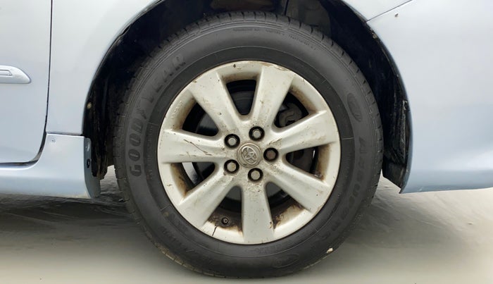 2011 Toyota Corolla Altis GL PETROL, Petrol, Manual, 94,719 km, Right Front Wheel