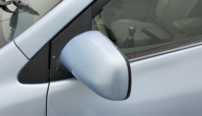 2011 Toyota Corolla Altis GL PETROL, Petrol, Manual, 94,719 km, Left rear-view mirror - Cover has minor damage