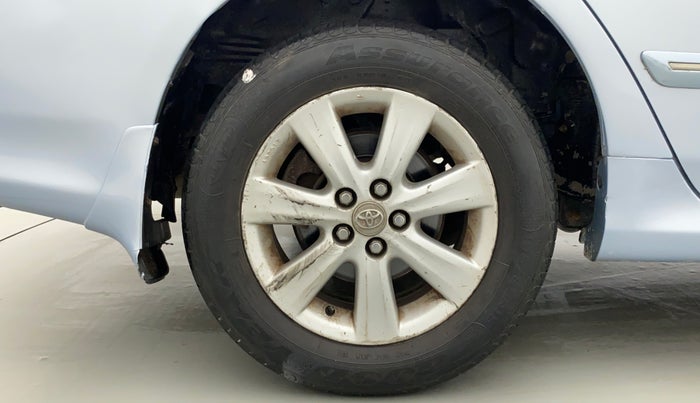 2011 Toyota Corolla Altis GL PETROL, Petrol, Manual, 94,719 km, Right Rear Wheel
