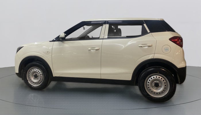 2021 Mahindra XUV300 1.2 W4 MT, Petrol, Manual, 45,419 km, Left Side