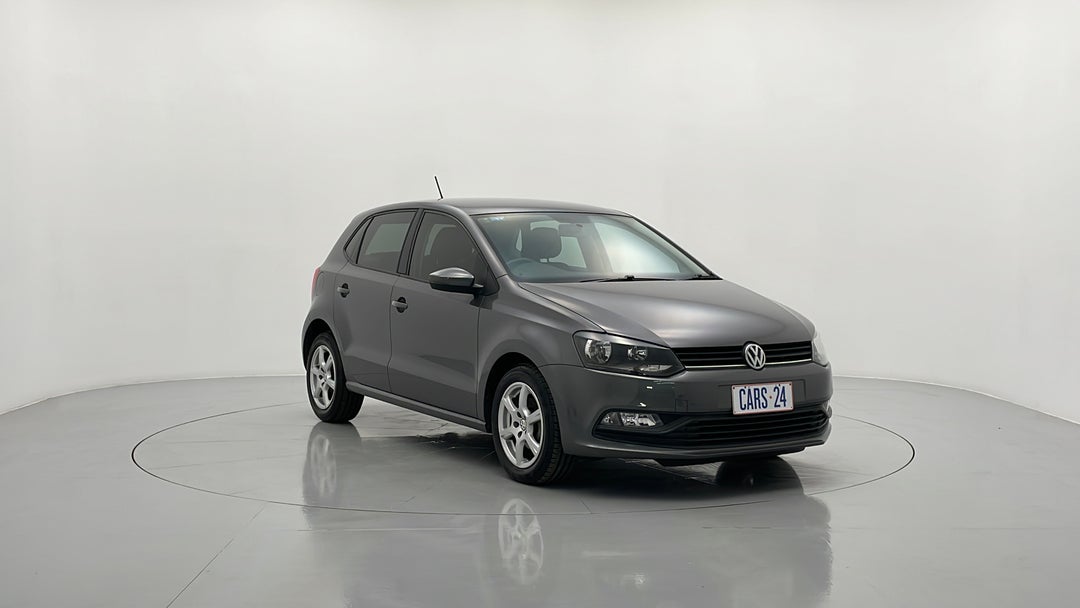 2014 Volkswagen Polo 66 Tsi Trendline, Automatic, 78794 km, Right Front Diagonal (45- Degree) View