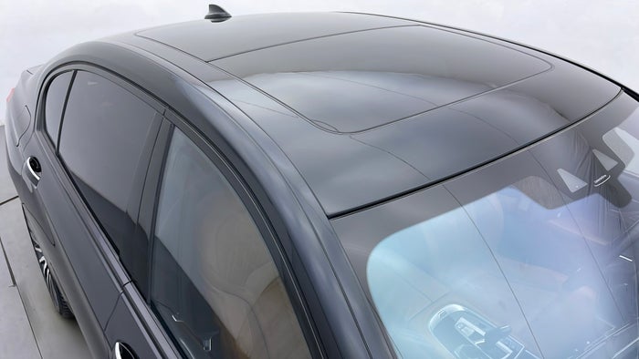 BMW 750LI-Roof/Sunroof View