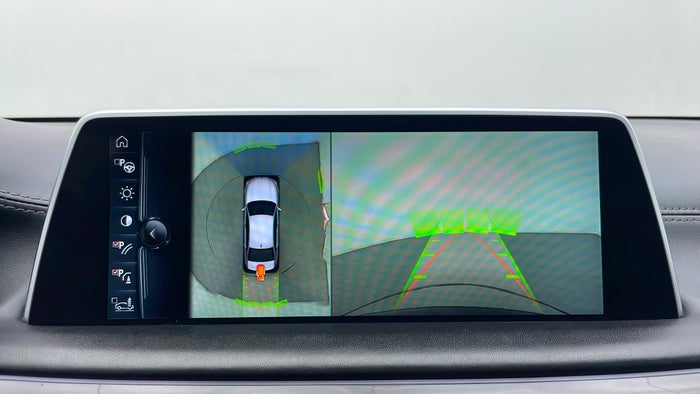 BMW 750LI-Parking Camera (Rear View)