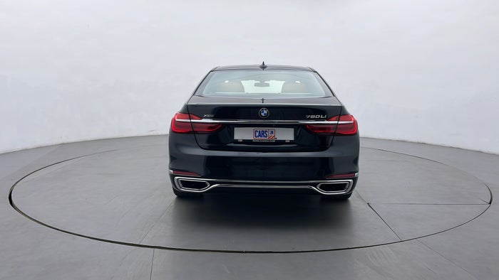 BMW 750LI-Back/Rear View