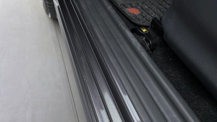 SUZUKI JIMNY-Running Board LHS Scratch