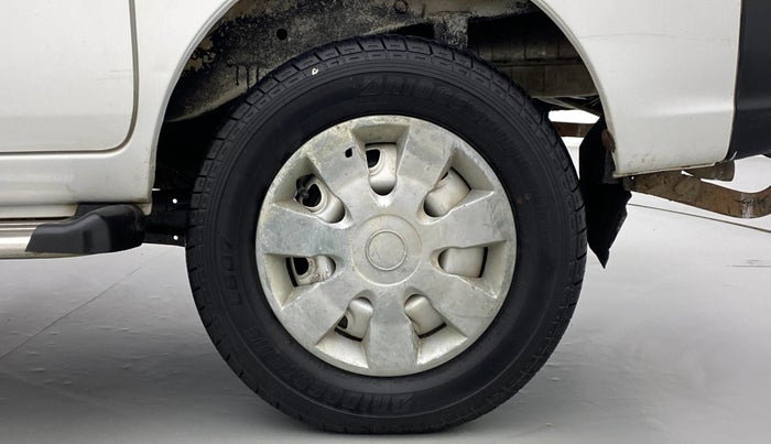 2017 Maruti Eeco 5 STR, CNG, Manual, 45,675 km, Left Rear Wheel