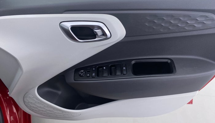 2020 Hyundai GRAND I10 NIOS SPORTZ PETROL, Petrol, Manual, 17,137 km, Driver Side Door Panels Control