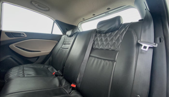 2016 Hyundai Elite i20 1.4 CRDI ASTA (O), Diesel, Manual, 66,791 km, Right Side Rear Door Cabin