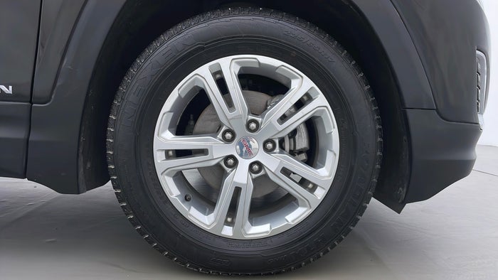 GMC TERRAIN-Right Front Tyre
