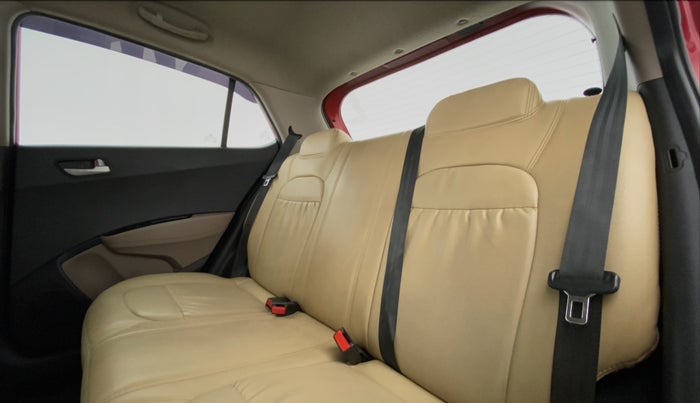 2017 Hyundai Grand i10 SPORTZ 1.2 KAPPA VTVT, Petrol, Manual, 73,586 km, Right Side Rear Door Cabin