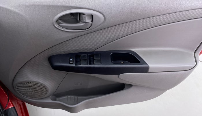 2011 Toyota Etios Liva G, Petrol, Manual, 66,370 km, Driver Side Door Panels Control