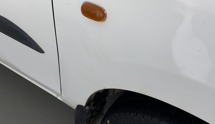 2015 Maruti Alto K10 LXI CNG, CNG, Manual, 80,208 km, Right fender - Slightly dented