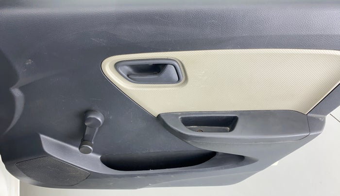 2015 Maruti Alto K10 LXI CNG, CNG, Manual, 80,208 km, Driver Side Door Panels Control
