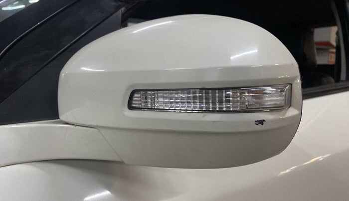 2017 Maruti Swift VXI D, Petrol, Manual, 66,709 km, Left rear-view mirror - Indicator light has minor damage