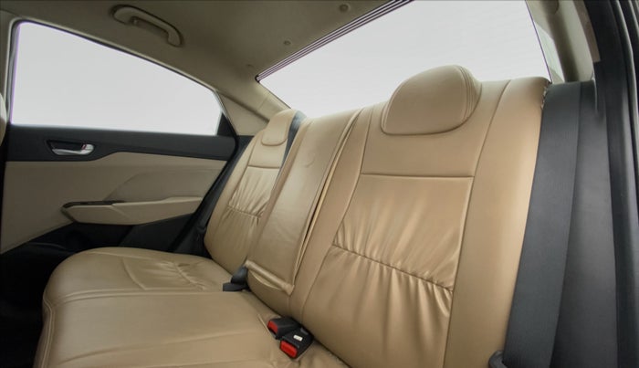 2018 Hyundai Verna 1.6 SX VTVT, Petrol, Manual, 21,745 km, Right Side Rear Door Cabin