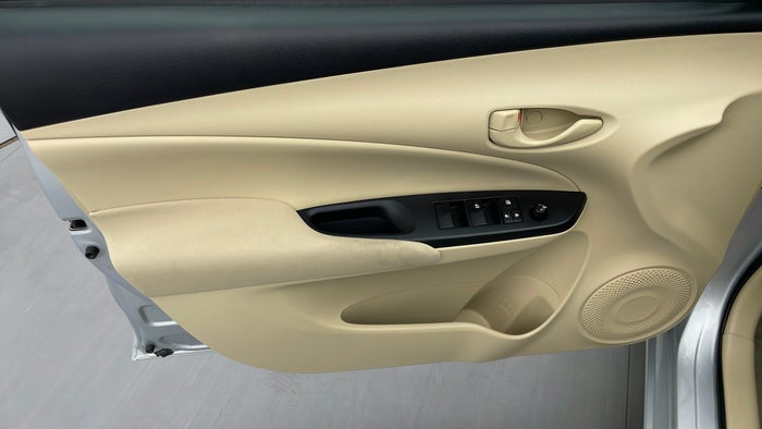 TOYOTA YARIS-Driver Side Door Panels Controls