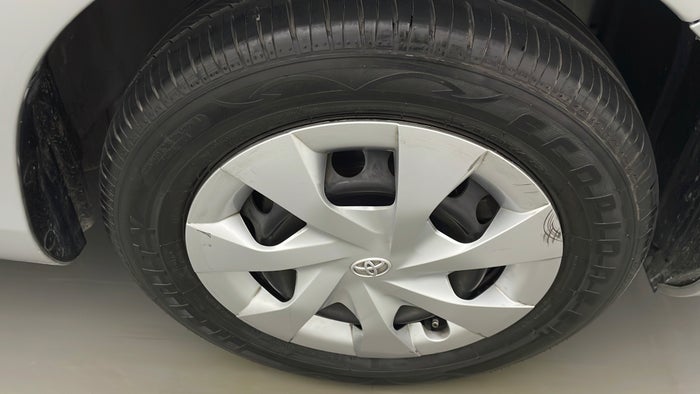 TOYOTA YARIS-Wheel Cap RHS Front Scratch