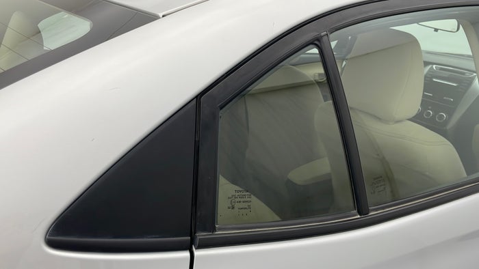 TOYOTA YARIS-Window Glass / Quarter Glass RHS Rear Scratch