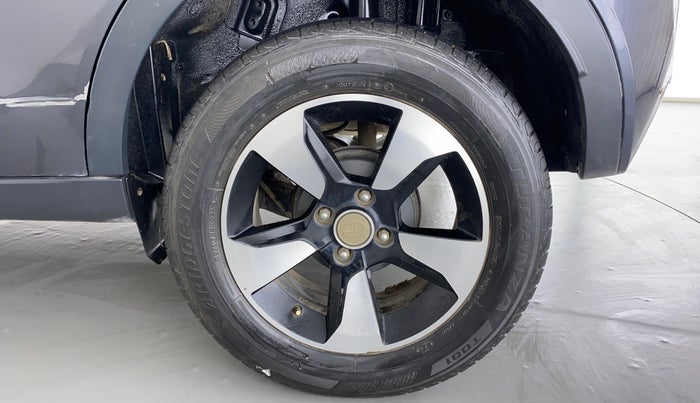2019 Tata NEXON XZA + 1.2 PETROL A/T, Petrol, Automatic, 40,858 km, Left Rear Wheel