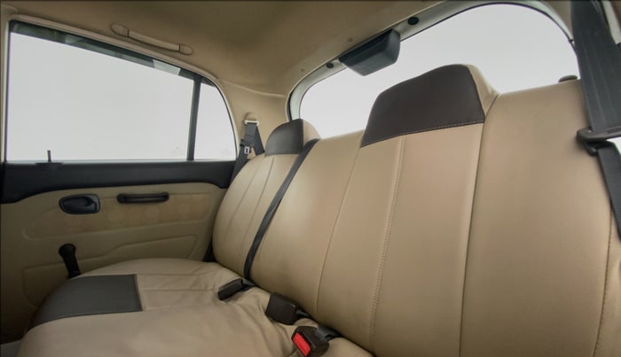 2012 Hyundai Santro Xing GLS, Petrol, Manual, 64,889 km, Right Side Rear Door Cabin