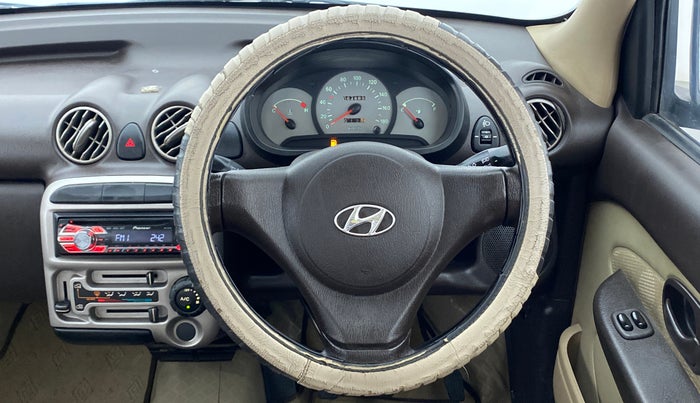 2012 Hyundai Santro Xing GLS, Petrol, Manual, 64,889 km, Steering Wheel Close Up