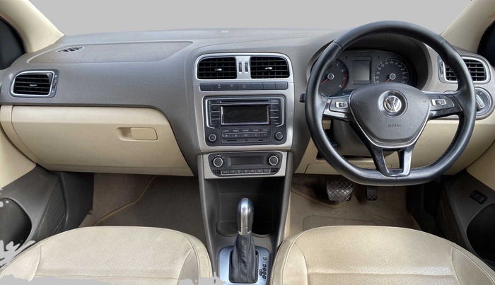 2014 Volkswagen Vento HIGHLINE 1.2 TSI AT, Petrol, Automatic, 88,675 km, Dashboard