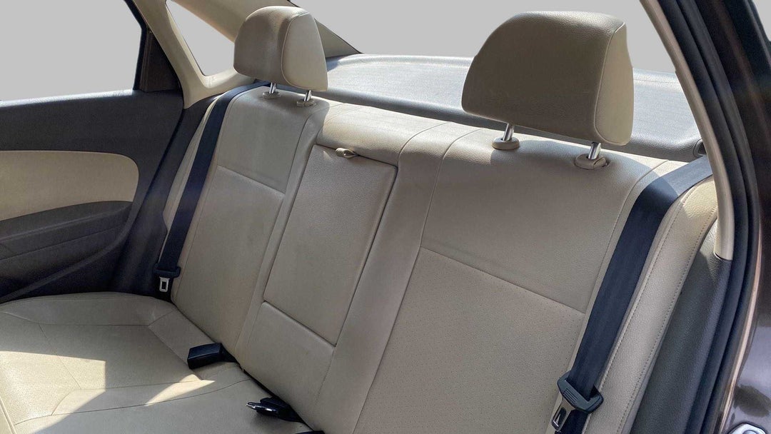 Right Side Rear Door Cabin