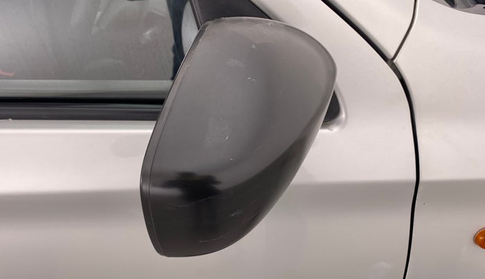 2016 Maruti Alto K10 VXI P, Petrol, Manual, 53,912 km, Right rear-view mirror - Cover has minor damage