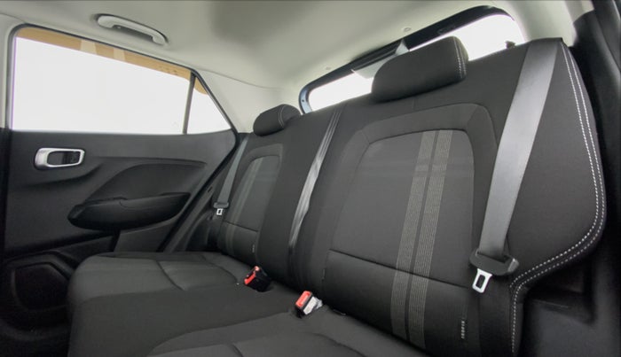 2021 Hyundai VENUE 1.0L Turbo GDI SX MT, Petrol, Manual, 7,183 km, Right Side Rear Door Cabin