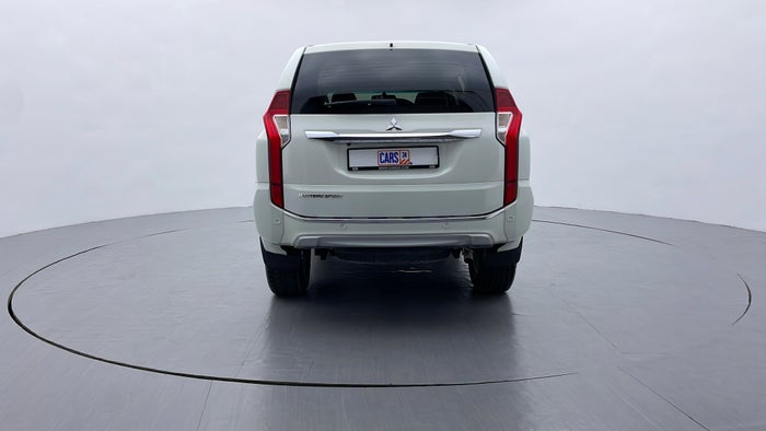MITSUBISHI MONTERO SPORT-Back/Rear View