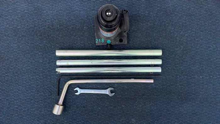MITSUBISHI MONTERO SPORT-Tool Kit