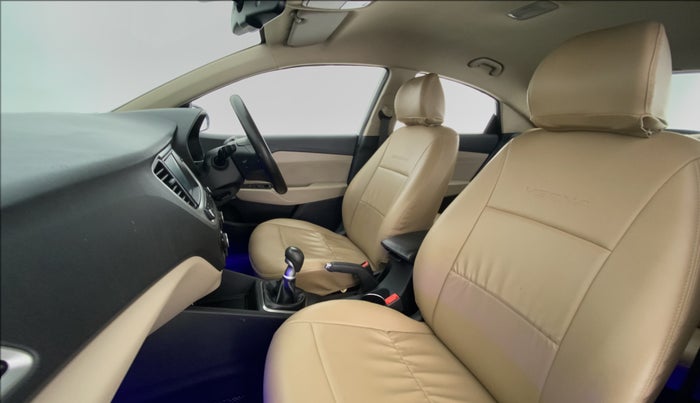 2018 Hyundai Verna 1.6 SX VTVT, Petrol, Manual, 49,112 km, Right Side Front Door Cabin
