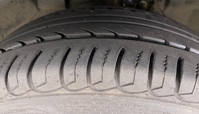 2019 Ford Ecosport 1.5 TITANIUM TI VCT, Petrol, Manual, 19,766 km, Left Front Tyre Tread