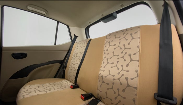 2016 Hyundai i10 MAGNA 1.1 IRDE2, Petrol, Manual, 24,754 km, Right Side Rear Door Cabin