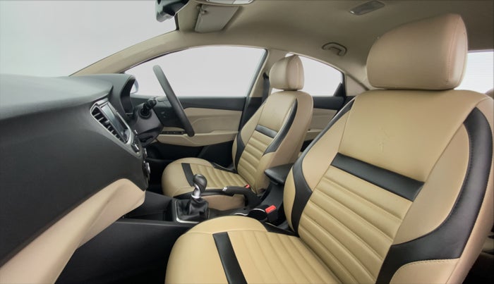 2018 Hyundai Verna 1.6 SX VTVT, Petrol, Manual, 21,486 km, Right Side Front Door Cabin