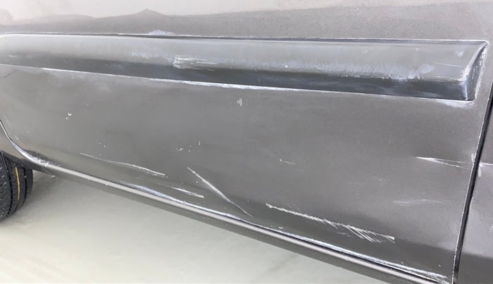 2018 Maruti Alto 800 VXI (O), CNG, Manual, 70,933 km, Front passenger door - Minor scratches