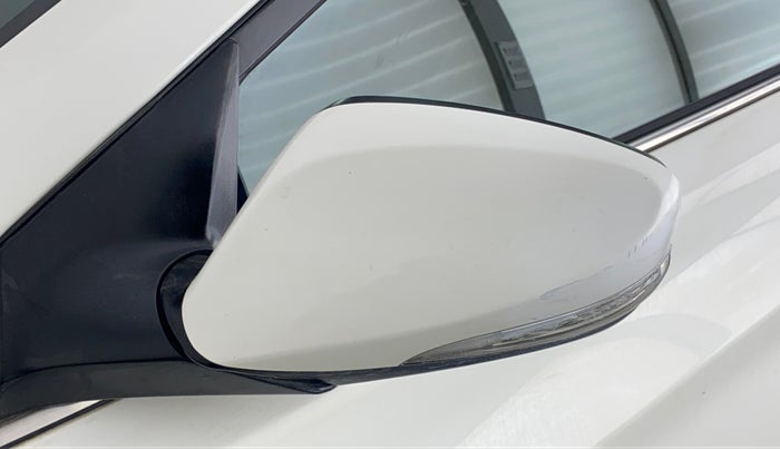 2015 Hyundai New Elantra SX 1.8 MT, Petrol, Manual, 96,832 km, Left rear-view mirror - Folding motor not working