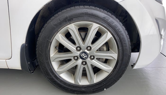 2015 Hyundai New Elantra SX 1.8 MT, Petrol, Manual, 96,832 km, Right Front Wheel