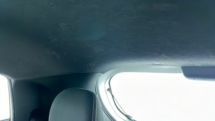 TOYOTA YARIS-Ceiling Roof lining torn/dirty