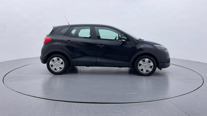 RENAULT CAPTUR-Right Side View