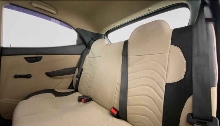 2017 Hyundai Eon ERA PLUS, Petrol, Manual, 53,240 km, Right Side Rear Door Cabin