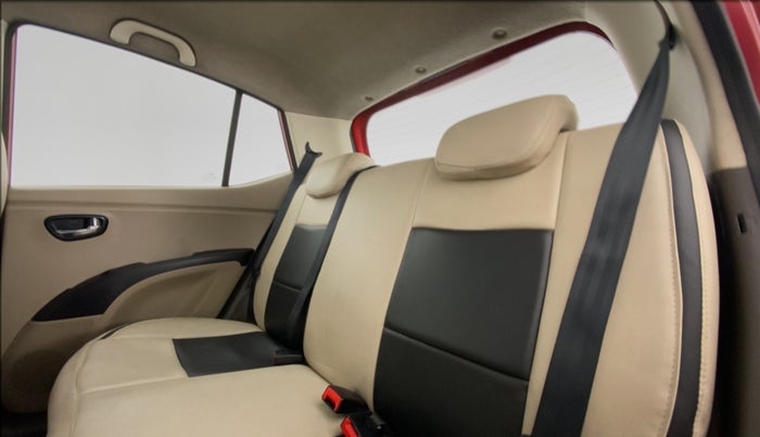 2013 Hyundai i10 SPORTZ 1.2 KAPPA2, Petrol, Manual, 94,793 km, Right Side Rear Door Cabin